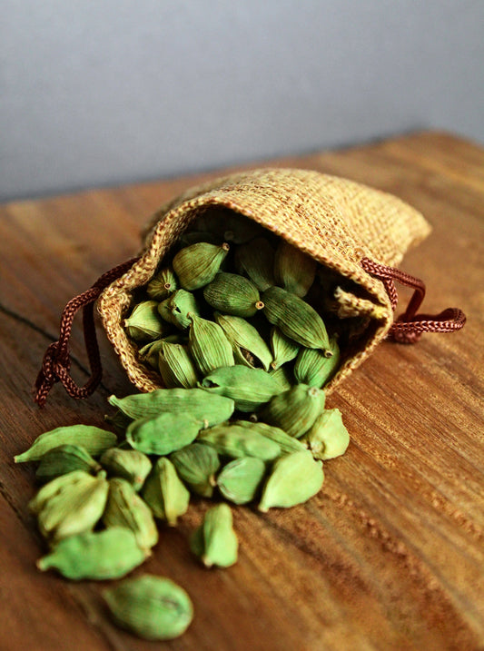 Green Cardamom هل سبز